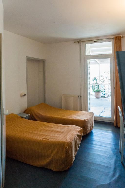 Ymca Villeneuve Les Avignon Hotel Quarto foto