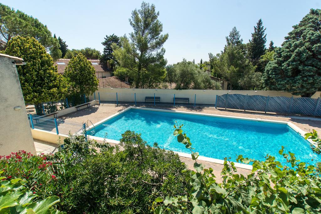 Ymca Villeneuve Les Avignon Hotel Exterior foto