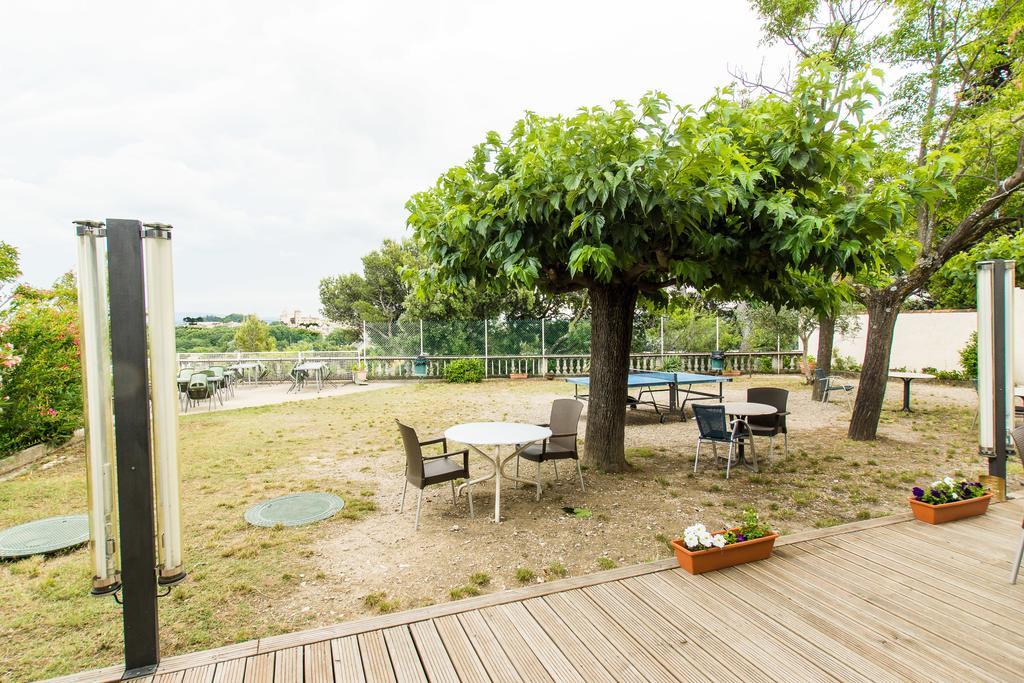 Ymca Villeneuve Les Avignon Hotel Exterior foto
