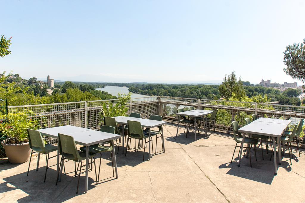 Ymca Villeneuve Les Avignon Hotel Exterior foto